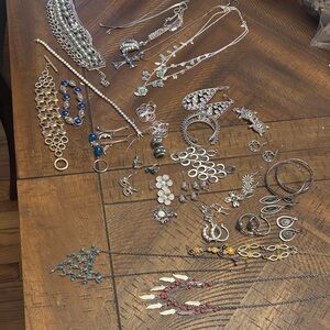 Silver Tone Mixed Women's Jewelry Set with Blue, Turquoise & Red Accents